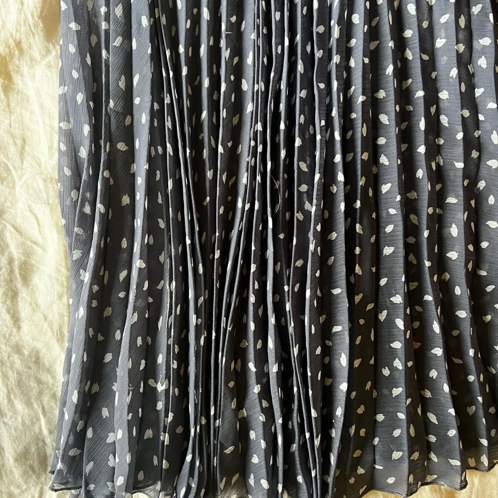 Abercrombie midi pleated skirt size M - Picture 2 of 4